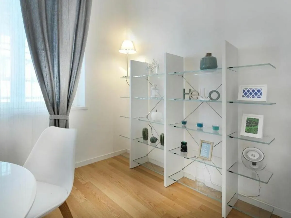 Apartment Olmetto By Halldis Milan Italy