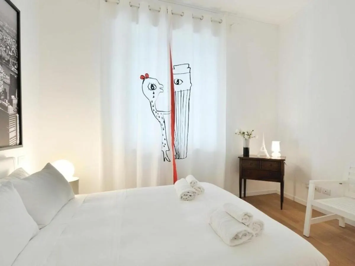 Apartment Olmetto By Halldis Milan